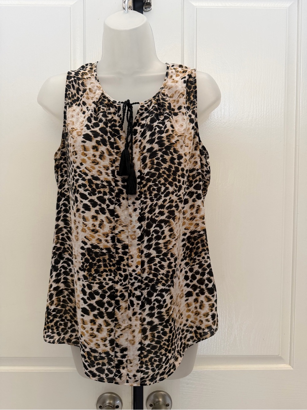 Rose & Olive Leopard Print Sleeveless Tie-Front Tank Top - Black & Tan Sz M